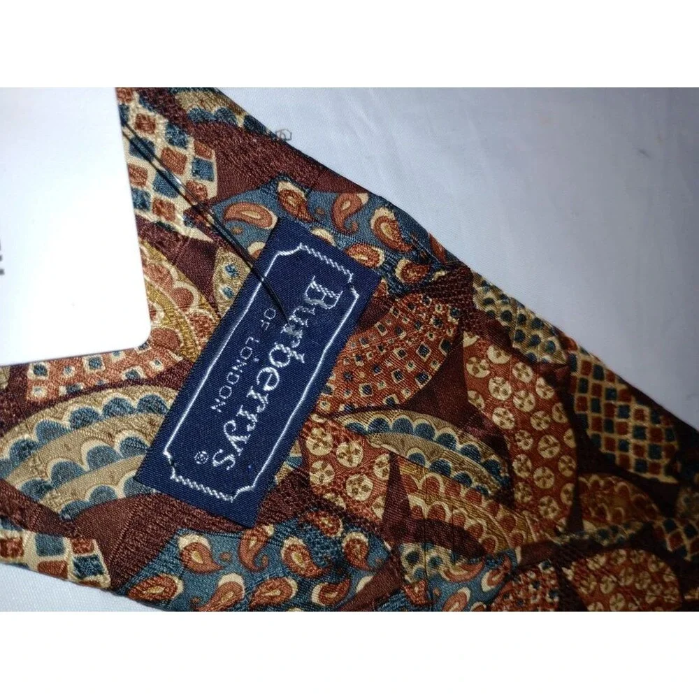 Burberrys of London Paisley Artistic Geomtric Arches 100% Silk Classic Neck Tie
